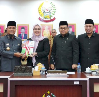 Gubernur Andi Sudirman Terima Rekomendasi DPRD Sulsel Atas LKPJ Tahun Anggaran 2022