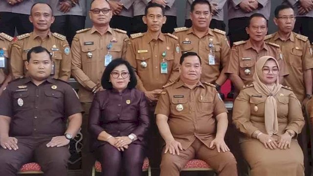 Ketua DPRD Kotawaringin Timur Rinie Anderson, saat mengikuti launching Pilkades serentak di Rujab Bupati Kotim. (Istimewa)