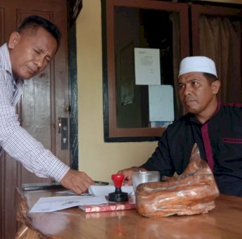 Mantan Anggota DPRD Sultra Laporkan Pencurian Kayu Jati di Kebunnya di Muna Barat
