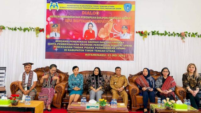 Menteri PPPA saat melakukan dialog dengan para perangkat daerah di Kabupaten TTU. (Istimewa)