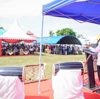 Buka Pesta Rakyat Adat Lammang, Gubernur Andi Sudirman: Antusias UMKM, Geliatkan Ekonomi