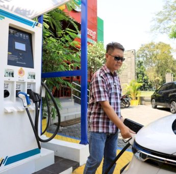 Tak Hanya Kurangi Emisi, Kendaraan Listrik Dorong Pertumbuhan Ekonomi Pelaku UMKM