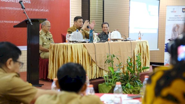 Bupati Gowa Adnan Purichta Ichsan saat hadir membuka Peningkatan Kualitas Keterbukaan Informasi Publik Pejabat Pengelola Informasi dan Dokumentasi (PPID), di Hotel Best Western, Makassar, Selasa (30/05). (Dok. Humas Gowa)