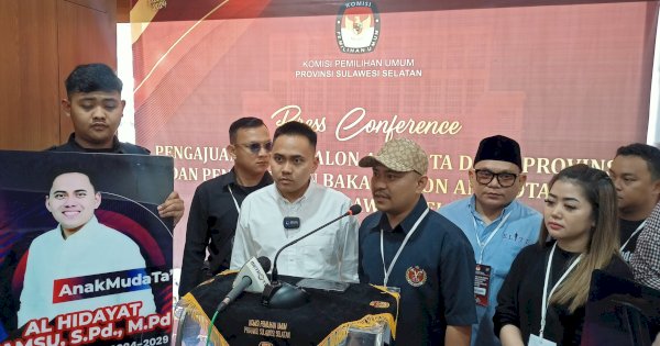 Al Hidayat Samsu Jadi Pendaftar Pertama Bakal Calon DPD RI Dapil Sulsel