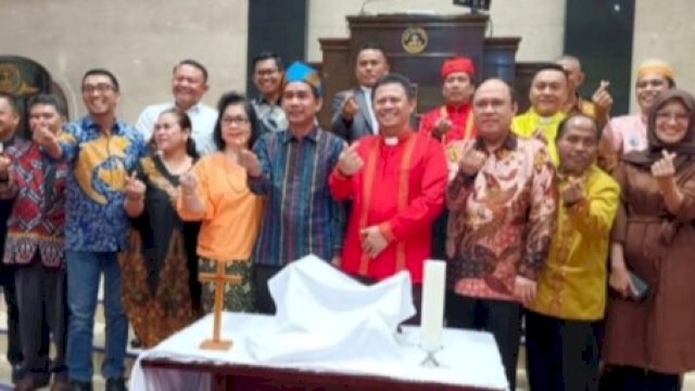 Ketua DPRD Makassar, Rudianto Lallo menghadiri peresmian Gereja Pouk Jemaat Kanaan di Kompleks Purn TNI AU RW 06 Kelurahan Sudiang, Sabtu (11/3/2023). (Foto: Istimewa)