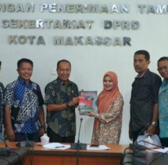 Wakil Ketua DPRD Makassar Terima Kunjungan Anggota Pansus Ranperda Sinjai