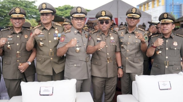 Wali Kota Makassar, Moh Ramdhan Pomanto menghadiri HUT Satpol-PP ke-73 dan Satlinmas ke-61 di Lapangan Karebosi, Jumat (3/3/2023). (Foto: Istimewa)