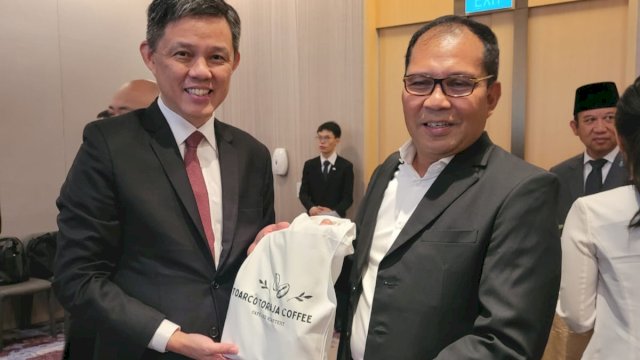 Wali Kota Makassar, Moh Ramdhan Pomanto saat mengikuti undangan khusus Civil Service College (CSC) Singapore di Singapura, Senin (6/3/2023). (Foto: Istimewa)