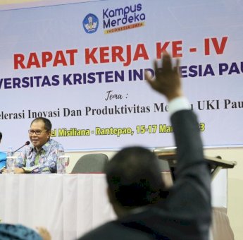 Danny Pomanto Jadi Narasumber Utama di Raker UKI Paulus