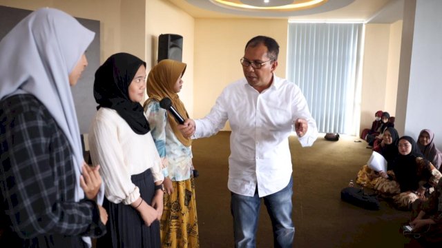 Wali Kota Makassar, Moh Ramdhan Pomanto saat memberikan kuliah umum mahasiswa Universitas Muhammadiyah Sidenreng (UMS) Rappang, Sabtu (18/3/2023). (Foto: Istimewa)