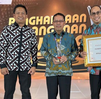 Pemkot Makassar Raih PPKM Award 2023, Bukti Keberhasilan Program Makassar Recover
