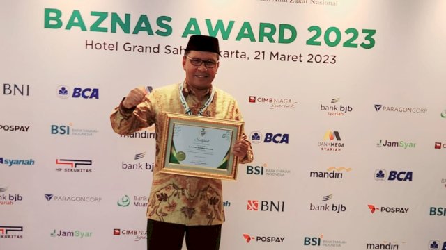 Wali Kota Makassar, Moh Ramdhan Pomanto meraih penghargaan Baznas Award 2023. (Foto: Istimewa)
