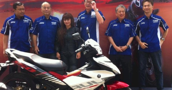 Makin Gagah dan Sporty, Intip Kombinasi Atraktif Warna dan Grafis Baru MX King 150