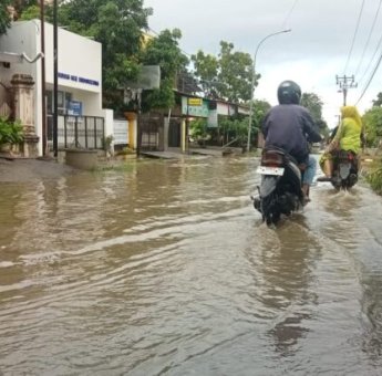Didesak Beberkan Penyebab Banjir di Kota Sinjai, Pemkab Bungkam
