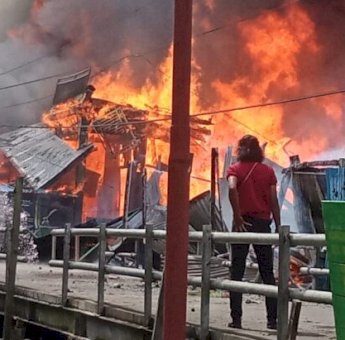 Puluhan Ruko di Asmat Hangus Dilalap Api, Polisi Selidiki Penyebabnya
