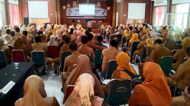 Ratusan Guru di Soppeng Ikuti Bimtek Penulisan dan Publikasi Karya Tulis Ilmiah