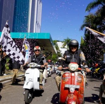 Asiknya Keliling Pakai Motor Listrik, Anti Asap dan Hemat!