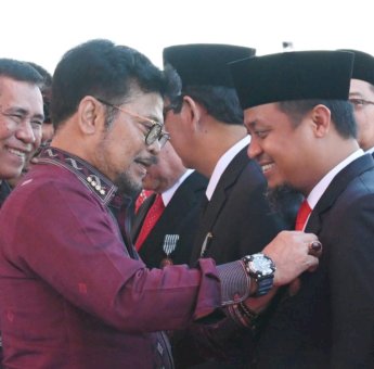Program Mandiri Benih Andalan, Gubernur Andi Sudirman Terima Penghargaan Presiden