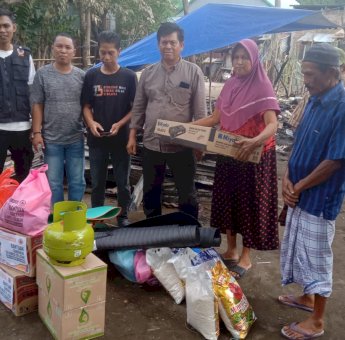Pastikan Pemenuhan Bantuan, Buffer Stok BPBD Sulsel Disalurkan kepada ke Korban Kebakaran di Bantaeng