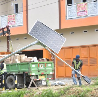 Aspirasi Muhammad Fauzi di Kemenhub, 92 Titik Lampu Jalan Terpasang di Poros Luwu Utara