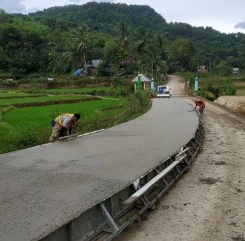 Pemprov Lanjutkan Penanganan Ruas Minasatene di Pangkep, Progres Pengecoran Beton