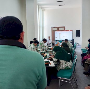 FIKP Unhas Kembangkan Teknik Budidaya Nila Pakai Terpal di PPM Shohid Pangkep