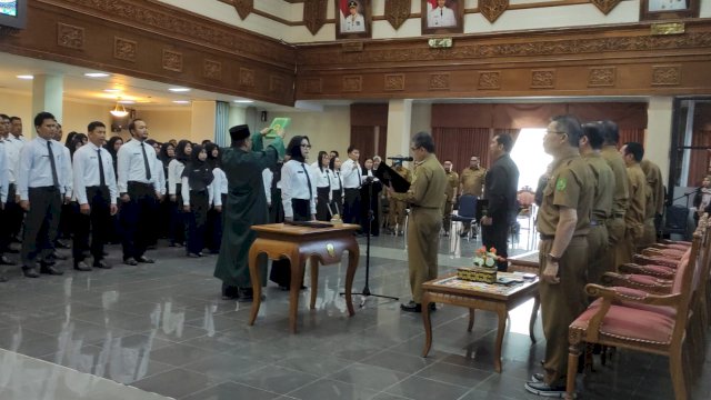 Bupati Kutai Timur Ardiansyah Sulaiman, melantik 174 Pejabat Fungsional, Senin (26/06/2023). (Istimewa)