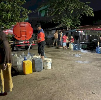 BPBD Sulsel Salurkan Air Bersih untuk Ratusan Rumah Warga di Kompleks Kodam 3 Makassar