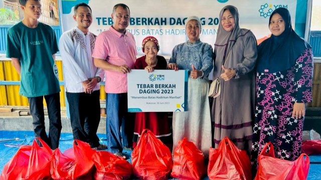 Sambut Idul Adha 1444 Hijriah, YBM PLN UID Sulserabar Tebar 1800 Bingkisan Berkah Daging