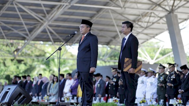 Wali Kota Makassar, Moh Ramdhan Pomanto saat menjadi Inspektur upacara peringatan Hari Lahir Pancasila di Lapangan Karebosi, Kamis (1/6/2023). (Foto: Istimewa)