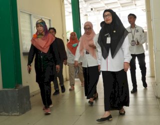 Rangkaian Reses, Sri Rahmi Sidak Lift yang Tak Berfungsi di RSUD Haji Makassar