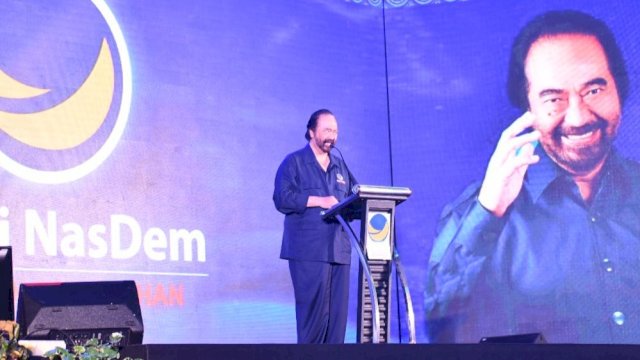 Ketua Umum Partai NasDem, Surya Paloh saat membuka kegiatan orientasi dan bimtek calon anggota legislatif (caleg) DPR RI, provinsi dan kabupaten/kota se Sulsel di Hotel Claro, Makassar, Kamis (22/6/2023). (Foto: Istimewa)