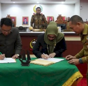 Rapat Paripurna, DPRD Sulsel Sahkan Dua Ranperda