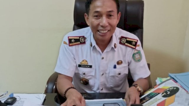 Ket : Plt Kabag Keuangan Kantor Setdako Parepare Agussalim 