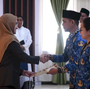 Serahkan SK 100 Persen, Indah Putri Indriani Tekankan Hal Ini