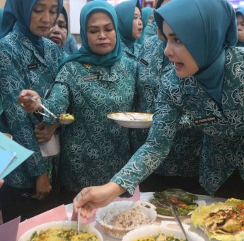 Lewat Lomba Cipta Menu B2SA, TP PKK Gowa Ajak Keluarga Konsumsi Pangan Sehat dan Seimbang