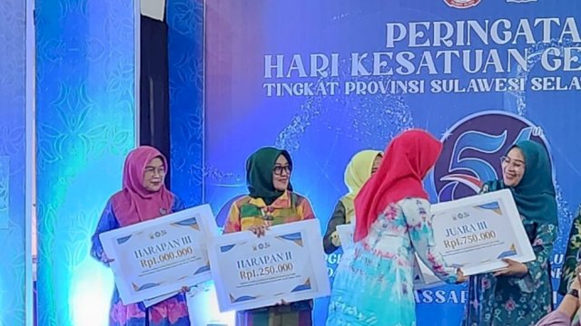 Rumah Gizi TP PKK Kabupaten Gowa berhasil menerima Penghargaan Terbaik Ke-3 pada SMEP dan Pelaporan Tim Penggerak PKK Tingkat Provinsi Sulawesi Selatan. (Dok. Humas Gowa)
