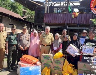 Gubernur Andi Sudirman Pastikan Pemenuhan Bantuan Korban Angin Kencang di Pinrang