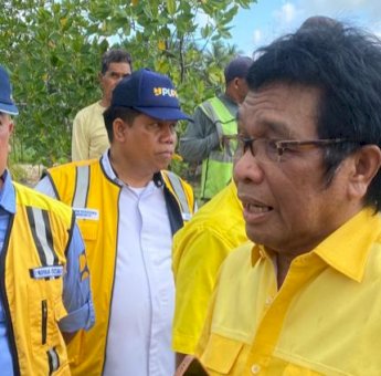 Anggota DPR RI dan Kepala BPPW Sultra Tinjau Proyek Talud di Desa Lagasa Kabupaten Muna