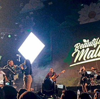 Judika Ajak Priska Paramita Adnan Berduet, Pengunjung Beautiful Malino Histeris