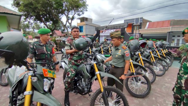 Tunjang Tugas Babinsa, Dandim Selayar Serahkan 40 Unit Motor Dari Menhan