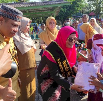 Pemkab Kutim Realisasikan Program Seragam Sekolah Gratis