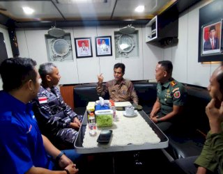 Gunakan KRI Tongkol 813, Tim ERB 2023 Tiba di Selayar