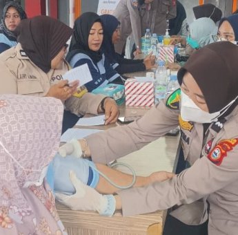 Kalapas Kelas IIA Parepare Buka Kegiatan Bhakti Kesehatan Polres Bagi WBP