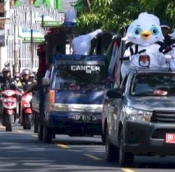 Kirab Pemilu 2024, KPU Parepare Pawai Keliling Kota Sosialisasikan Tahapan hingga Pengenalan Maskot