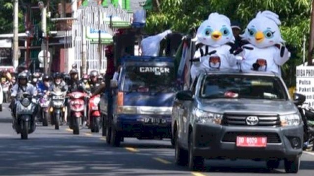 Ket : Rombongan Pawai Kirab Pemilu 2024 KPU Kota Parepare (istimewa)