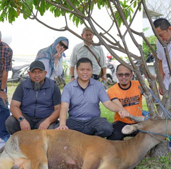 Tingkatkan Semangat Kepedulian, Yasir Machmud Ikut Berkurban di Momen Idul Adha 1444 H