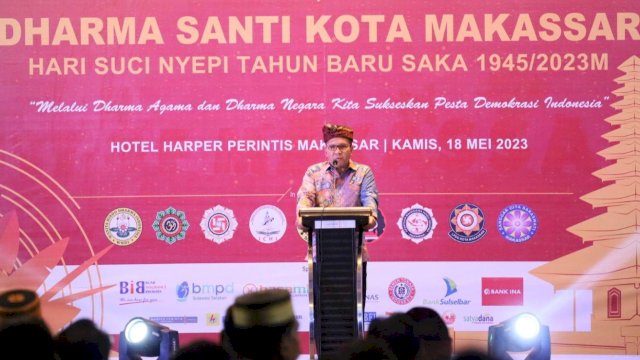 Wali Kota Makassar, Moh Ramdhan Pomanto saat menghadiri acara Dharma Santi Kota Makassar Hari Suci Nyepi Tahun Baru Saka 1945/2023 M di Hotel Harper Perintis, Kamis (18/5/2023). (Foto: Istimewa)