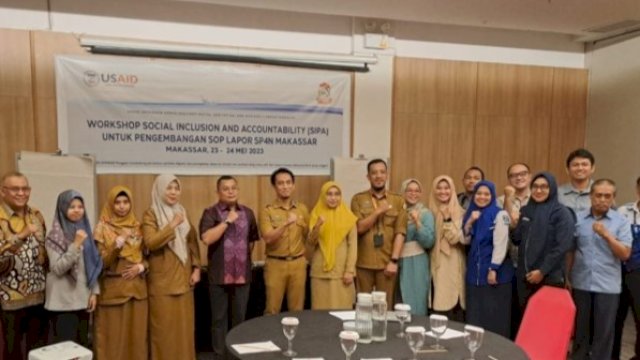 Suasana workshop SIPA pengembangan SOP Lapor SP4N Kota Makassar yang digelar Pemkot Makassar dan USAID di Hotel Ibis, Makassar, Selasa (23/5/2023). (Foto: Istimewa)