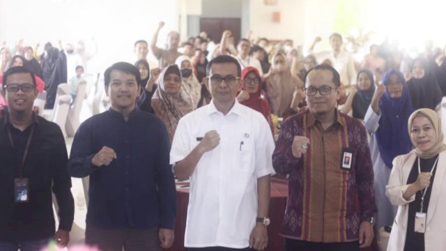 Pelatihan cara memasarkan produk di marketplace yang diinisiasi oleh TPAKD Kota Makassar di Hotel Karebosi Premier, Rabu (24/5/2023). (Foto: Istimewa)